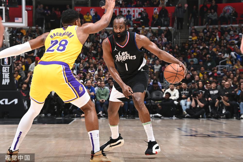 在该项目上 在该项目上