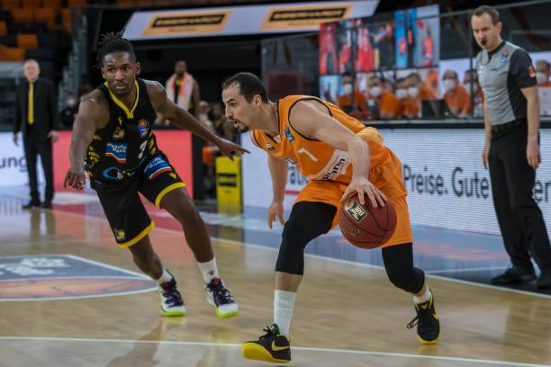 改变战术的 改变战术的