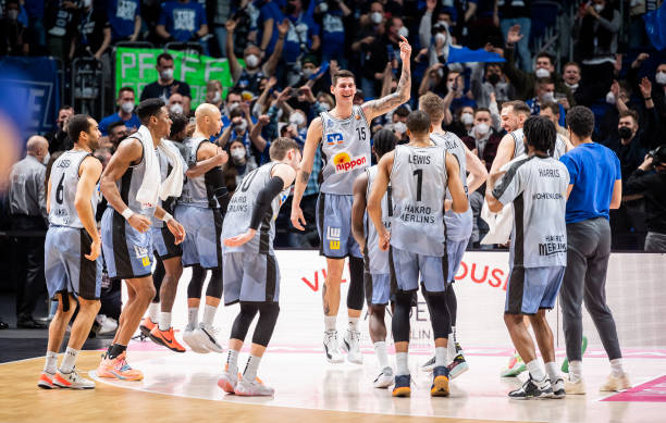 伙食不错！TMZ曝光特尔费尔入狱菜单：肉类居多选择很丰富